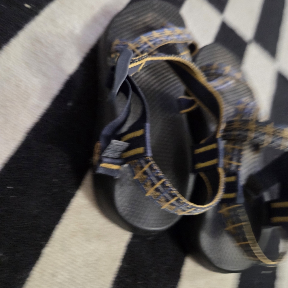 Chaco‎ Women's Navy and Yellow Strappy Sandals - Picture 6 of 9